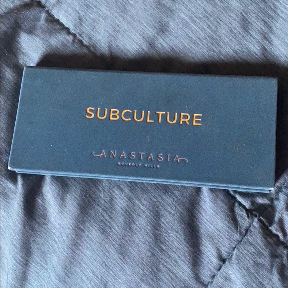 Anastasia subculture palette- used